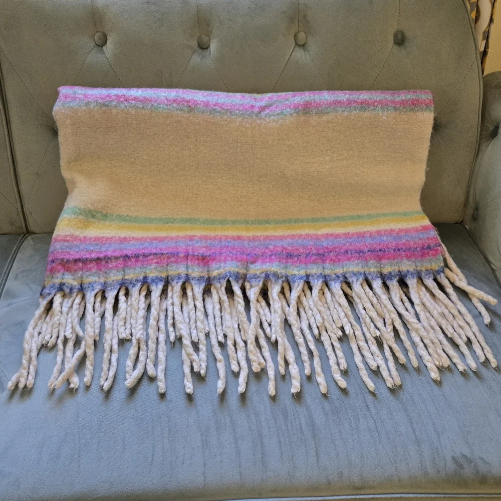 Free People Fringe Throw Blanket - Picture 4 of 11